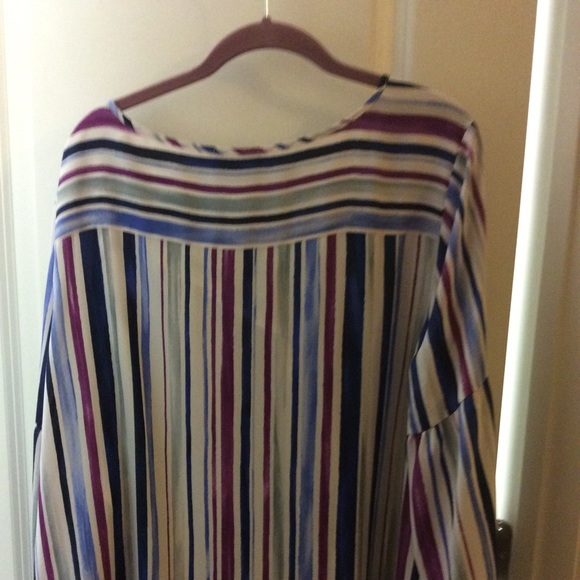 Limited blouse NWT - Picture 4 of 4